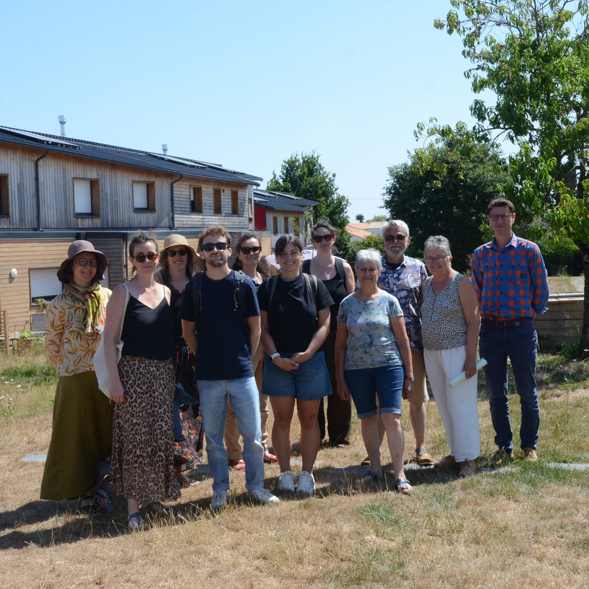 Voisinages et Solecite